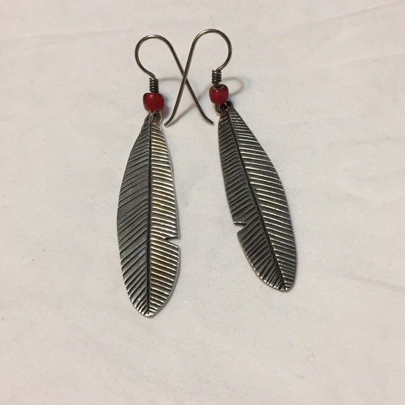 feather fish hooks earrings - Picture 1 of 6